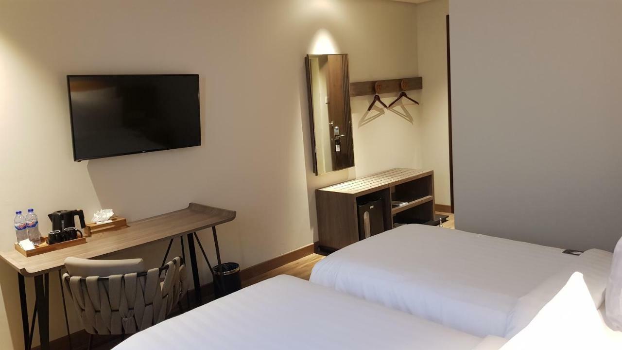Luminor Hotel Jakarta Kota By Wh Zewnętrze zdjęcie