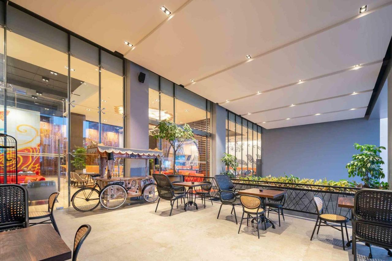 Luminor Hotel Jakarta Kota By Wh Zewnętrze zdjęcie