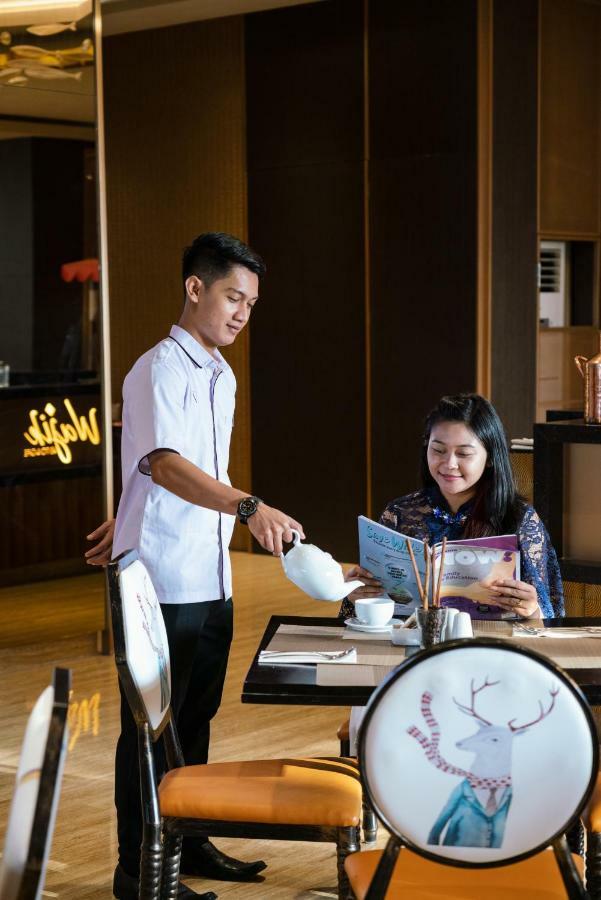 Luminor Hotel Jakarta Kota By Wh Zewnętrze zdjęcie